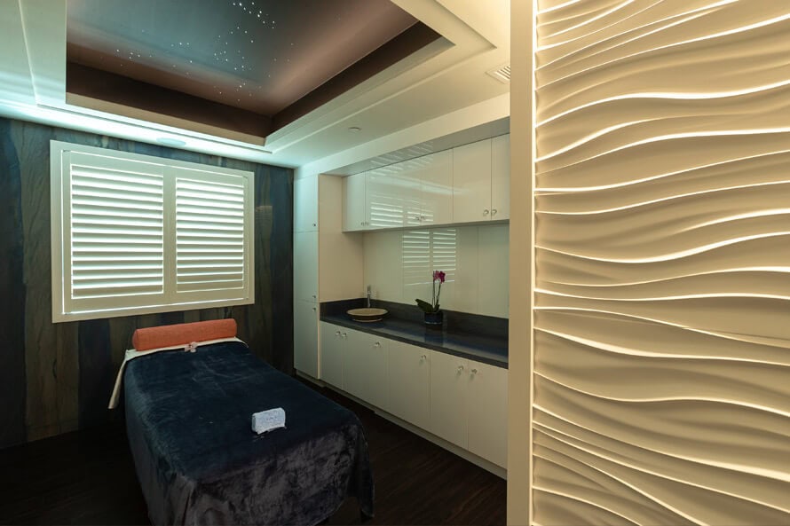 ESPACIO Spa treatment room.