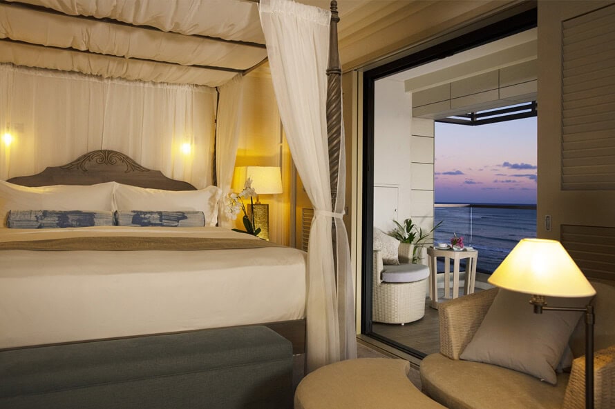 Enjoy a beautiful in-suite dining experience.